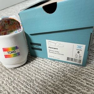 Toms Rainbow Unity size 8